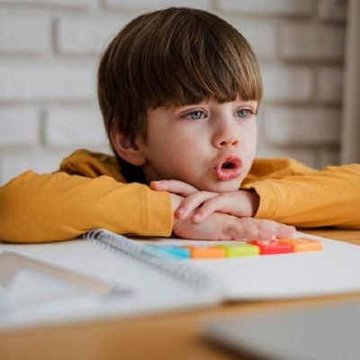 آموزش الفبا به کودکان